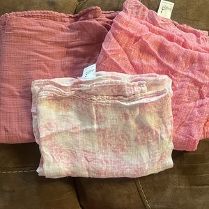 Set of 3 Aden and Anais swaddle blankets